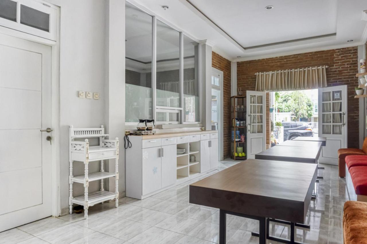 Reddoorz Near Sindu Kusuma Edupark 2